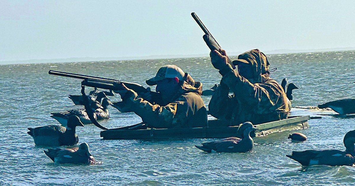 Hunters in sink box. Photo by T. Edward Nickens
